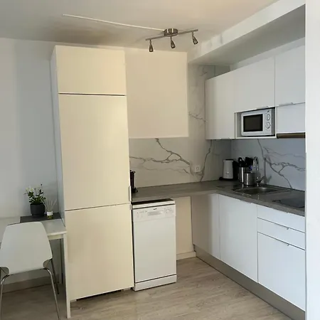Apartmant Adrian Vista Apartment *